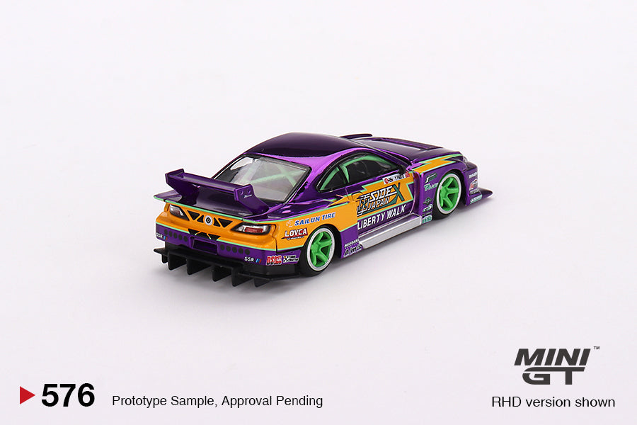 Mini GT LB-Super Silhouette Nissan Silvia S15 Formula Drift Japan 2022 #555 Yukio Fausto