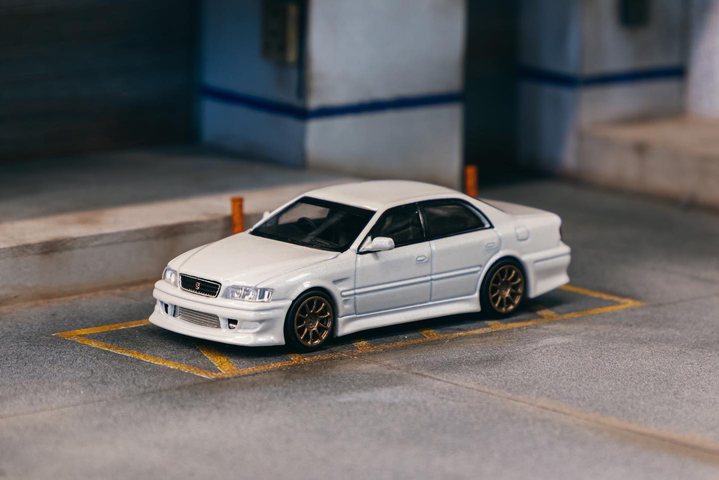 人気が高い TOYOTA WORKS 専用 TARMAC JZX100 白のみ CHASER ミニカー