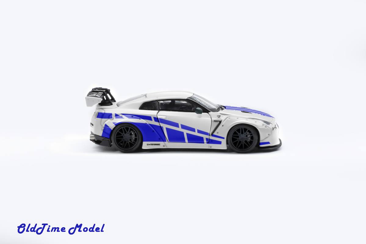 Old Time 1/64 LB-Works Nissan GT-R (R35) in White
