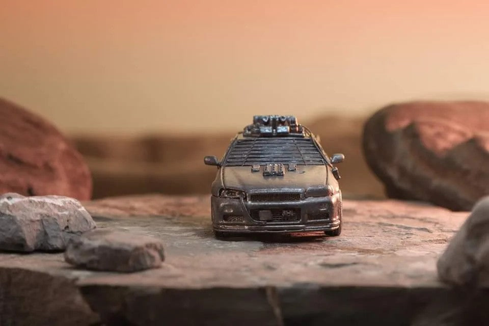 Stance Hunters 1/64 Nissan Skyline GT-R (R34) V-Spec II Mad Max Style