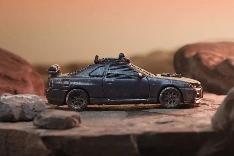Stance Hunters 1/64 Nissan Skyline GT-R (R34) V-Spec II Mad Max Style