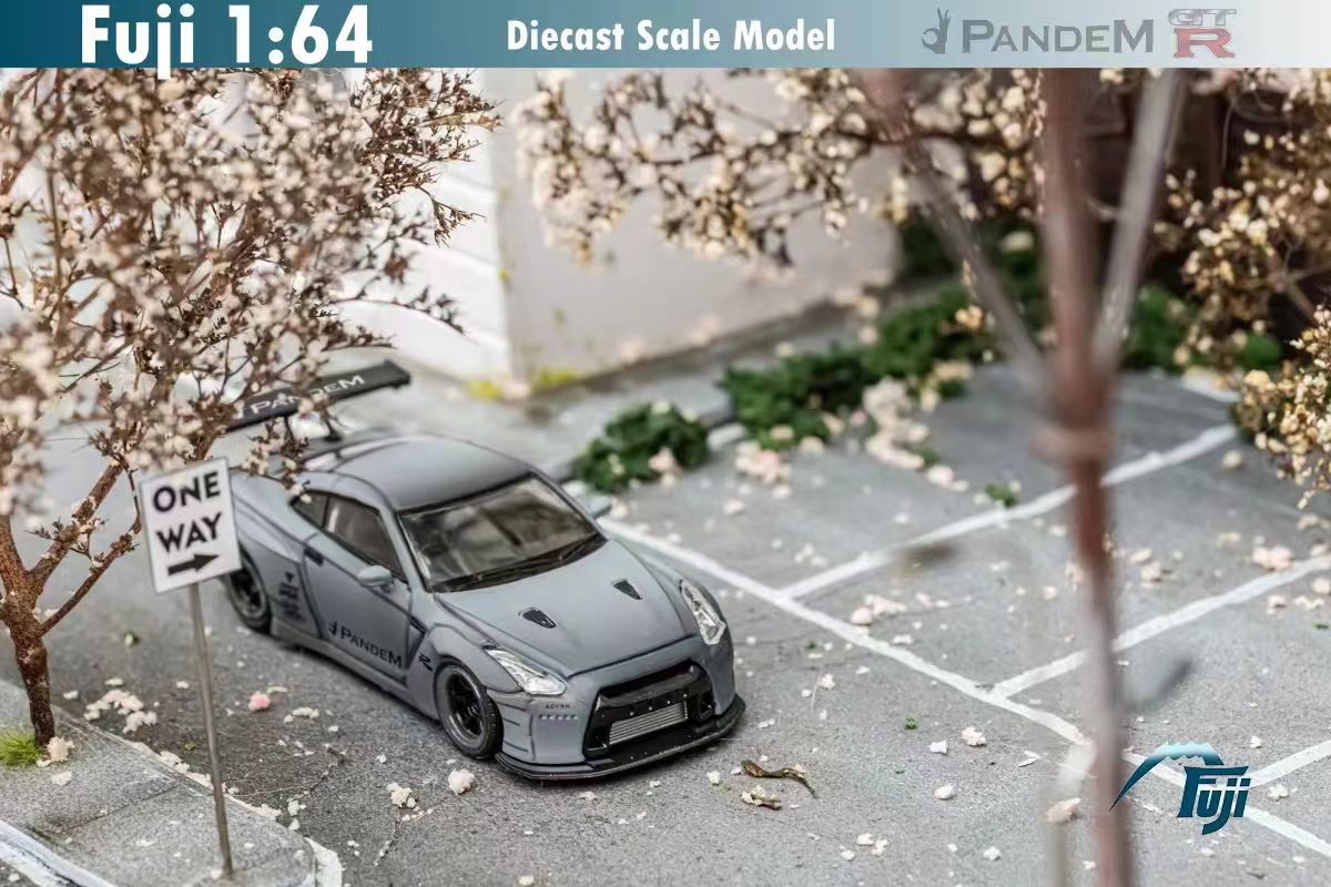 Fuji 1/64 Nissan GT-R (R35) Rocket Bunny Widebody in Combat Gray