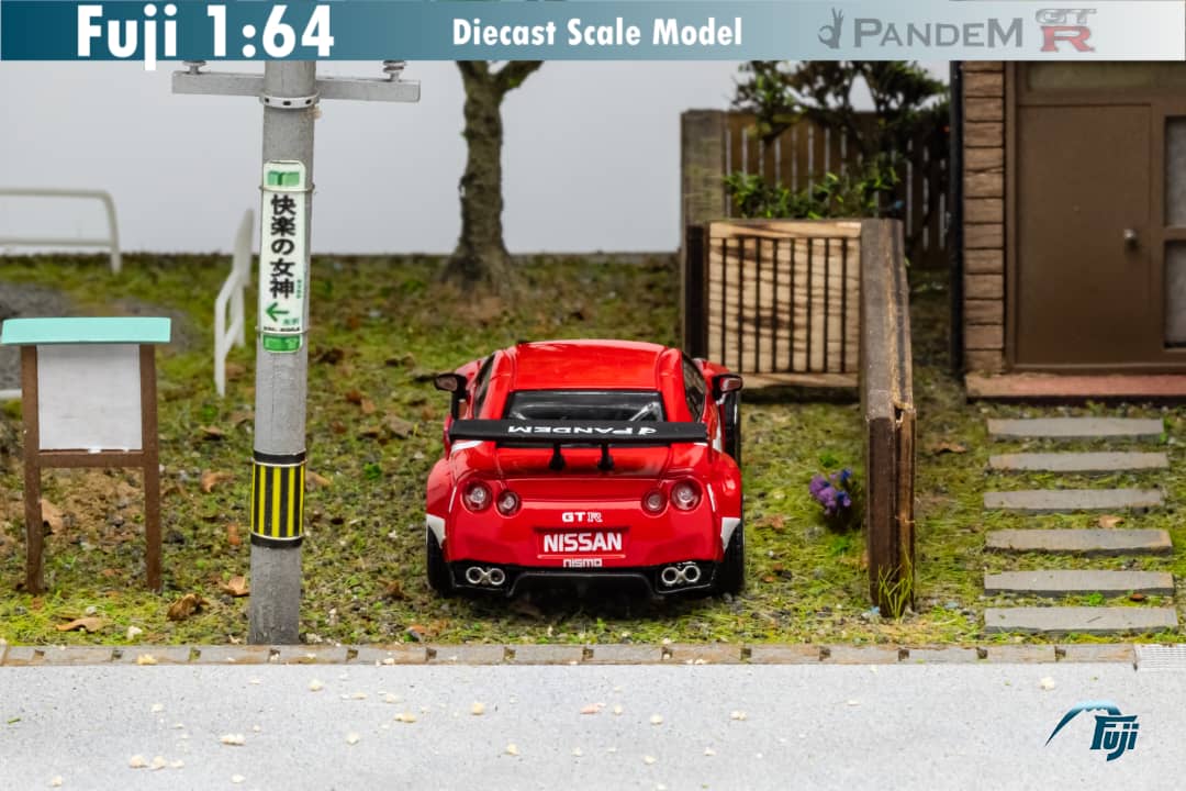 Fuji 1/64 Nissan GT-R (R35) Rocket Bunny Widebody