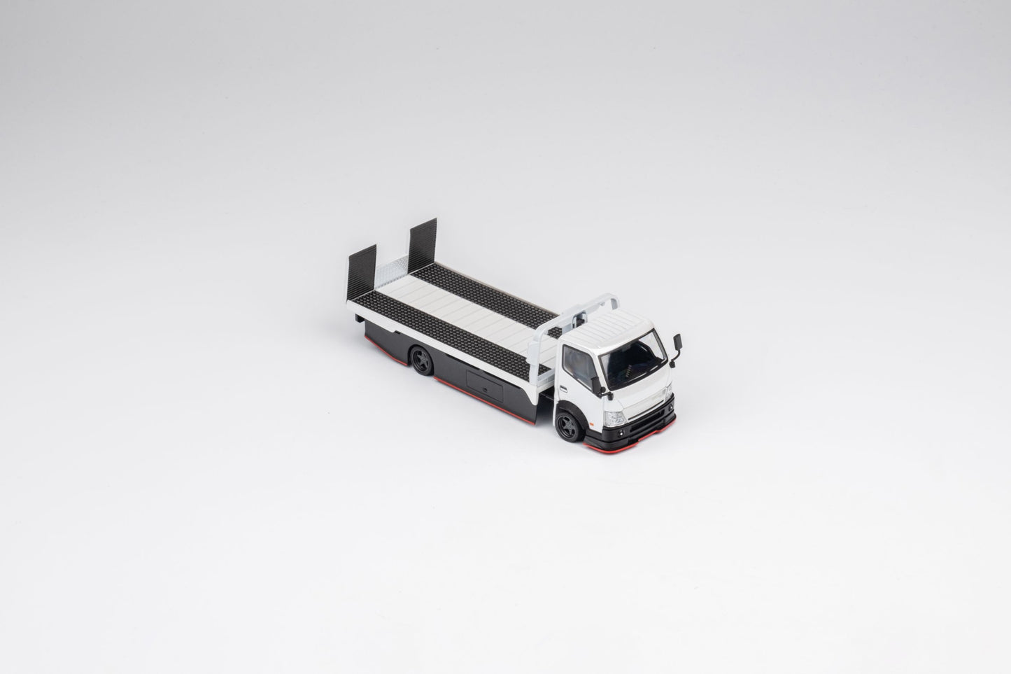 Micro Turbo 1/64 Hino Flat Bed in Metallic White
