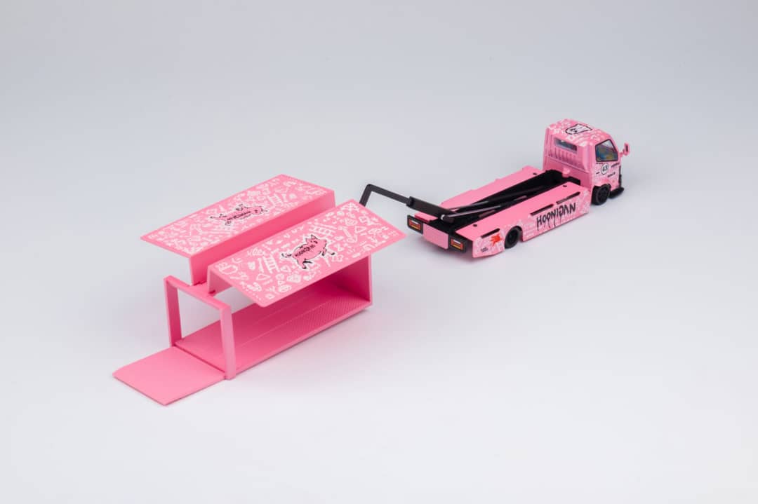 Micro Turbo 1/64 Custom Gull Wing Truck in "Hoonipigasus Pink"