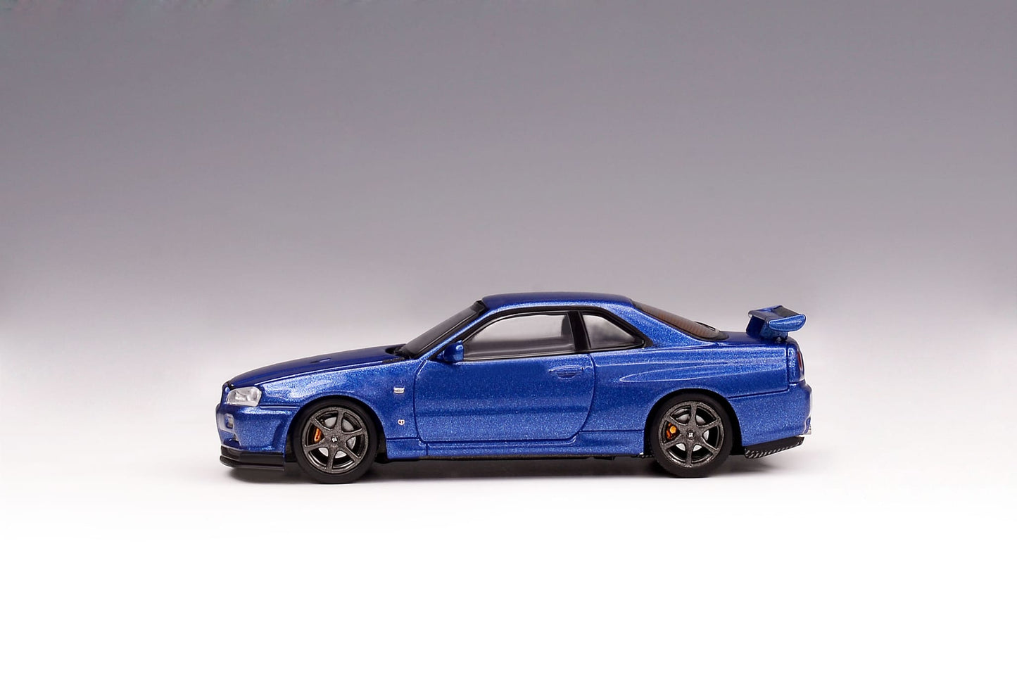 Motorhelix 1/64 Nissan Skyline GT-R (R34) V-Spec II