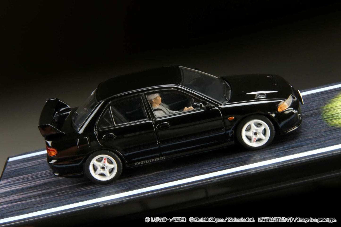 Hobby Japan 1/64 Mitsubishi Lancer RS Evolution Ⅲ - Initial D VS Ryosuke Takahashi with Kyoichi Sudo Figure
