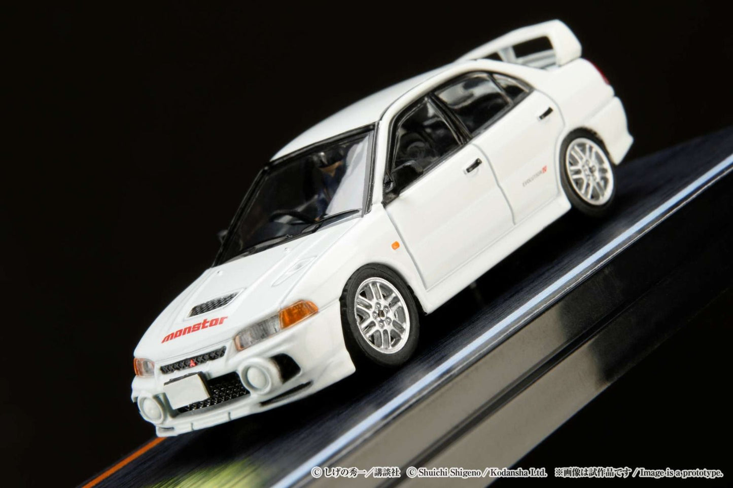 Hobby Japan 1/64 Mitsubishi Lancer RS Evolution Ⅳ - Initial D VS Takumi Fujiwara with Seiji Iwaki Figure