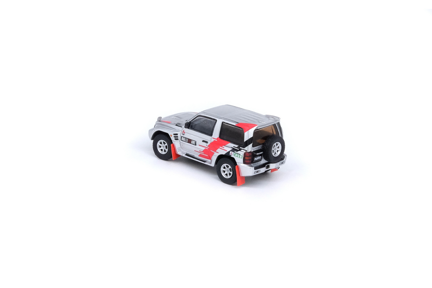 Inno64 Mitsubishi Pajero Evolution "Ralliart" in Silver