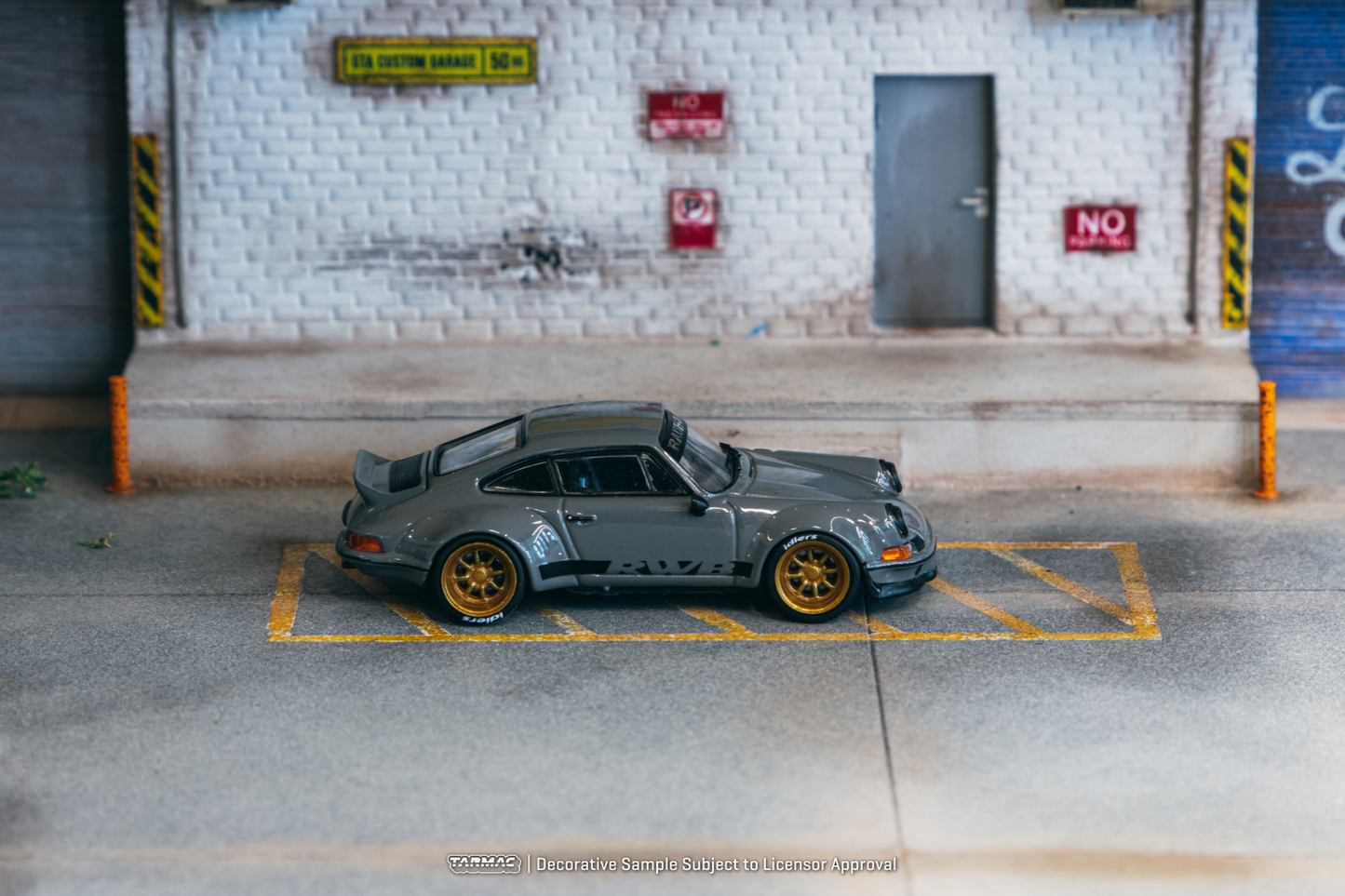 Tarmac Works 1/64 Porsche 911 RWB Backdate in Gray