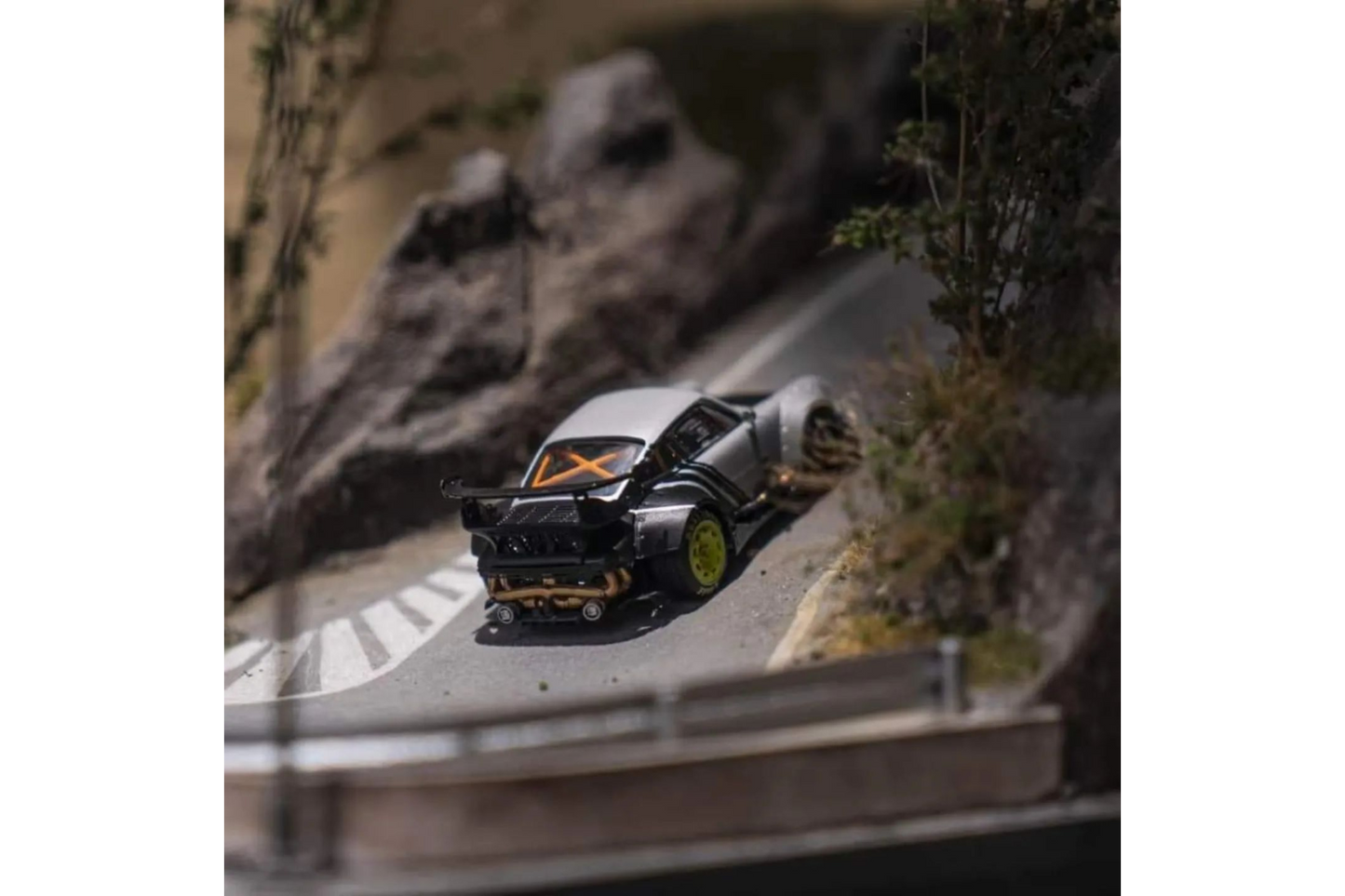 DCM 1/64 Porsche 911 RWB964 in Matte Gray and Carbon