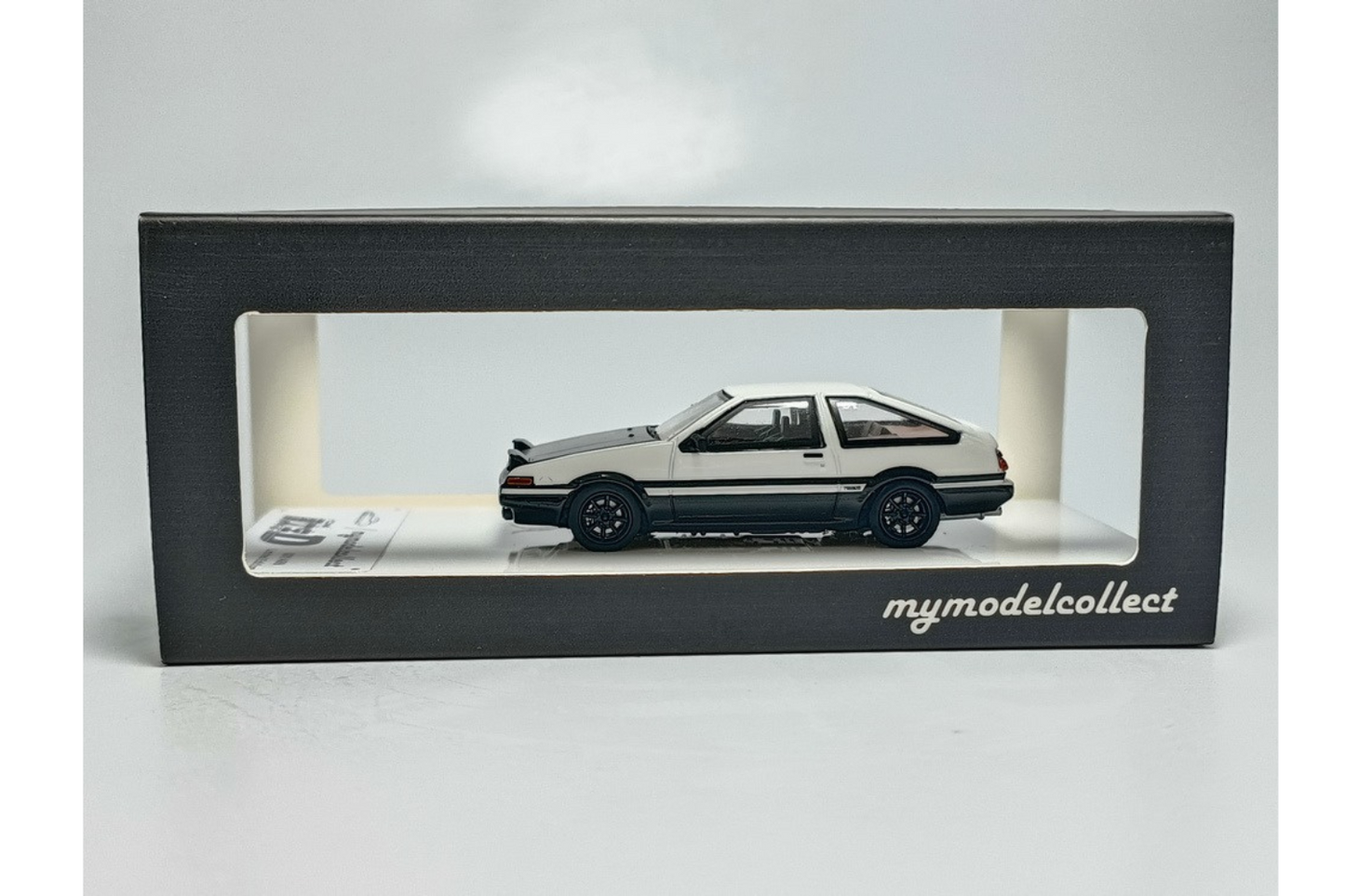 MC 1/64 Initial D  Toyota Sprinter Trueno (AE86)