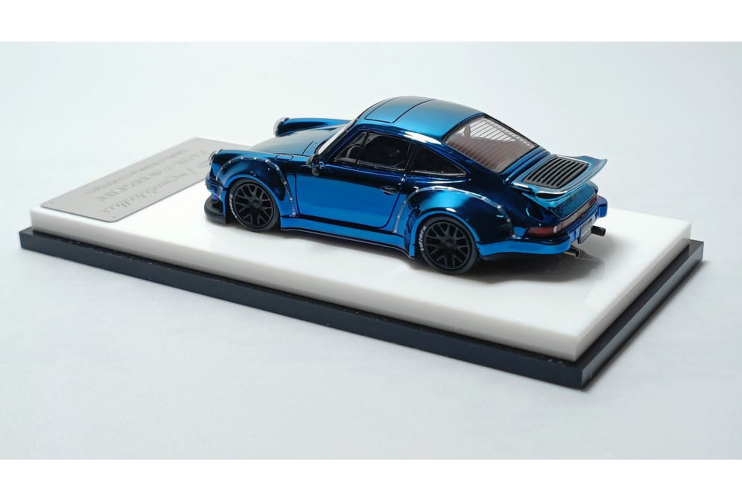 MC 1/64 Porsche 911 RWB 930 Whaletail in Chrome Blue