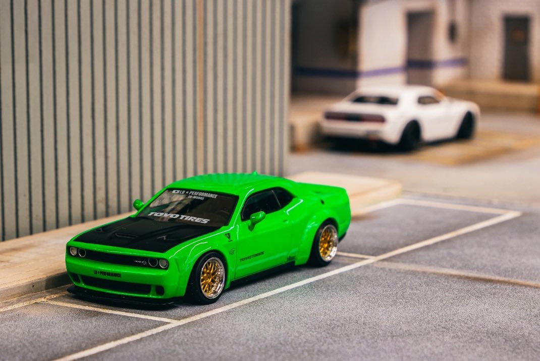 Tarmac Works 1/64 Dodge Challenger SRT Hellcat LB WORKS in Green