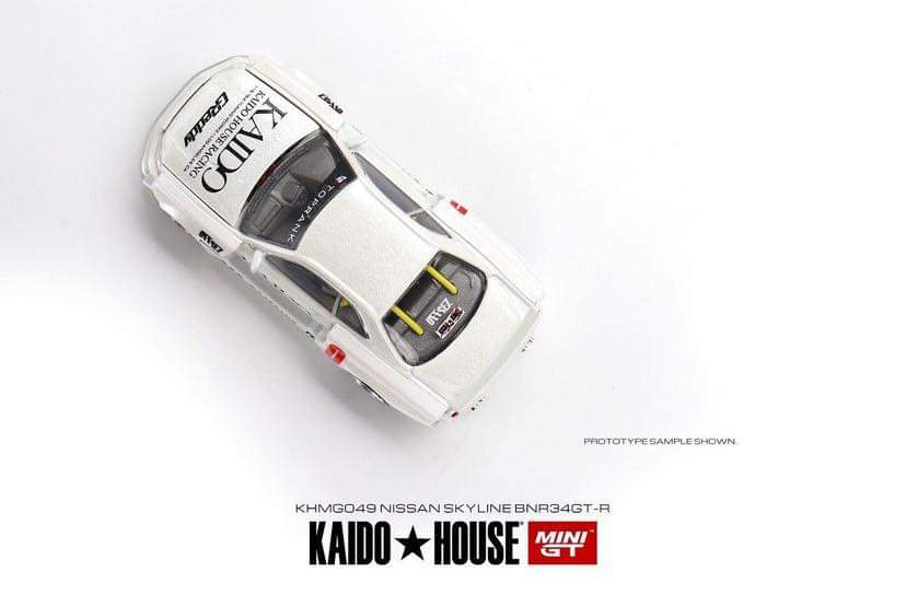 Mini GT x Kaido House Nissan Skyline BNR34 GT-R in White