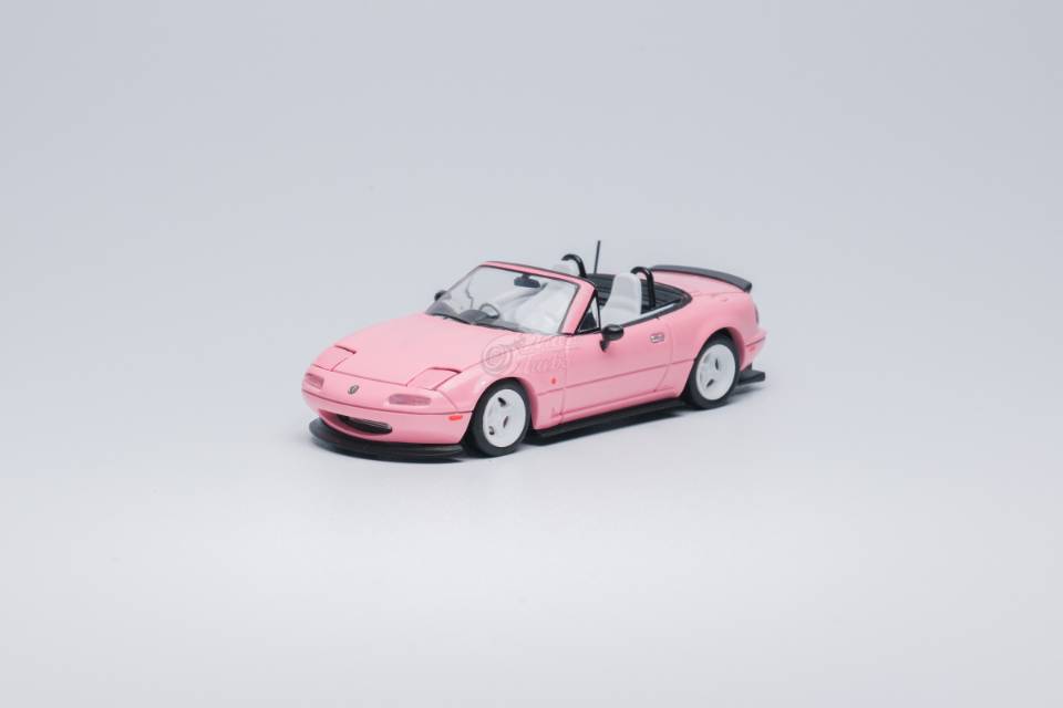 Micro Turbo 1/64 Mazda Eunos Roadster NA Customized in Pink