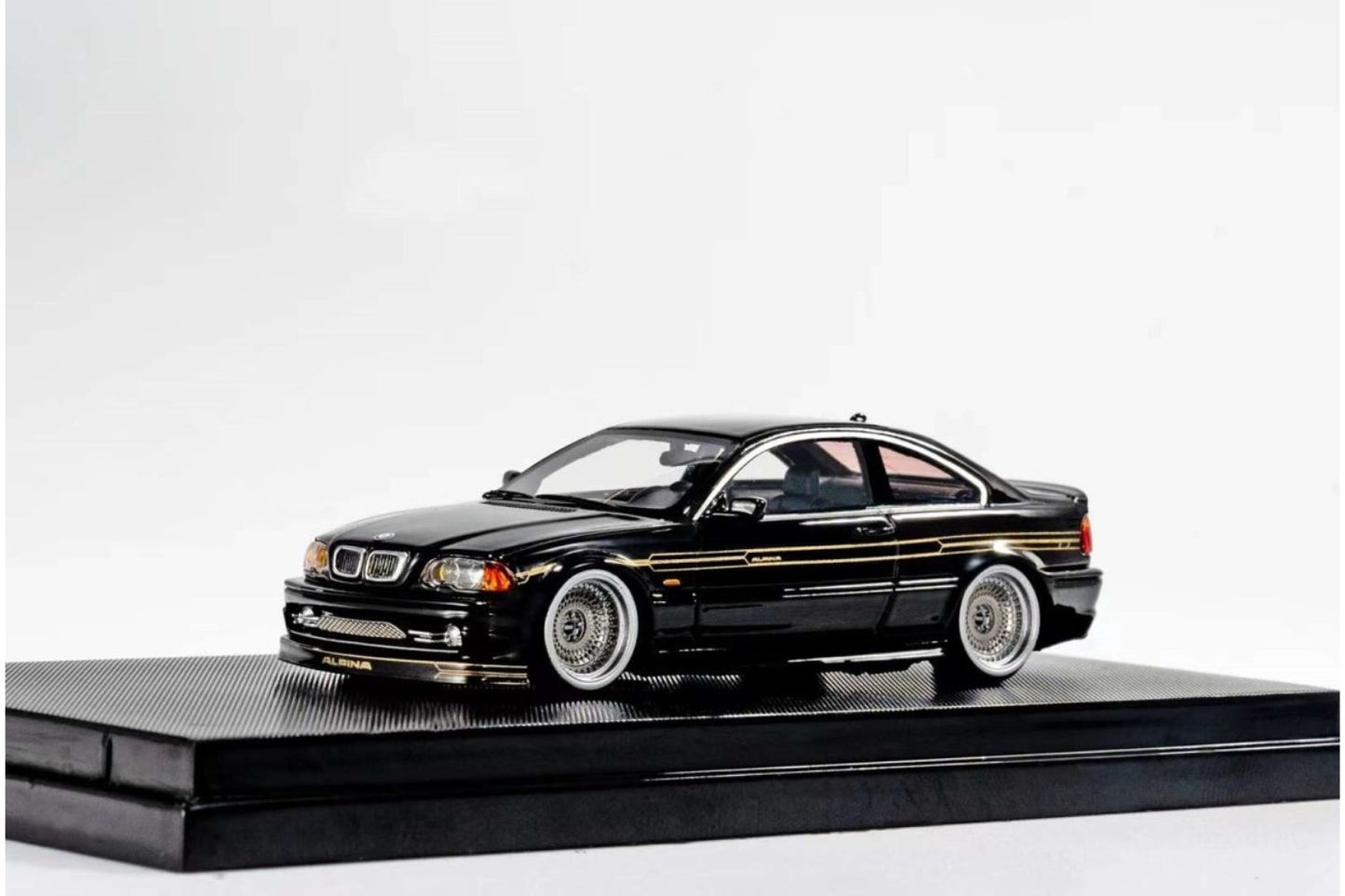 YM Model x Songs 1/64 BMW Alpina B3 (E46) in Black Piano/Gold