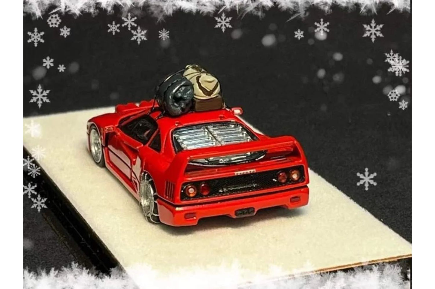 PGM 1/64 Ferrari F40 Snow Drifter in Red on Standard Base