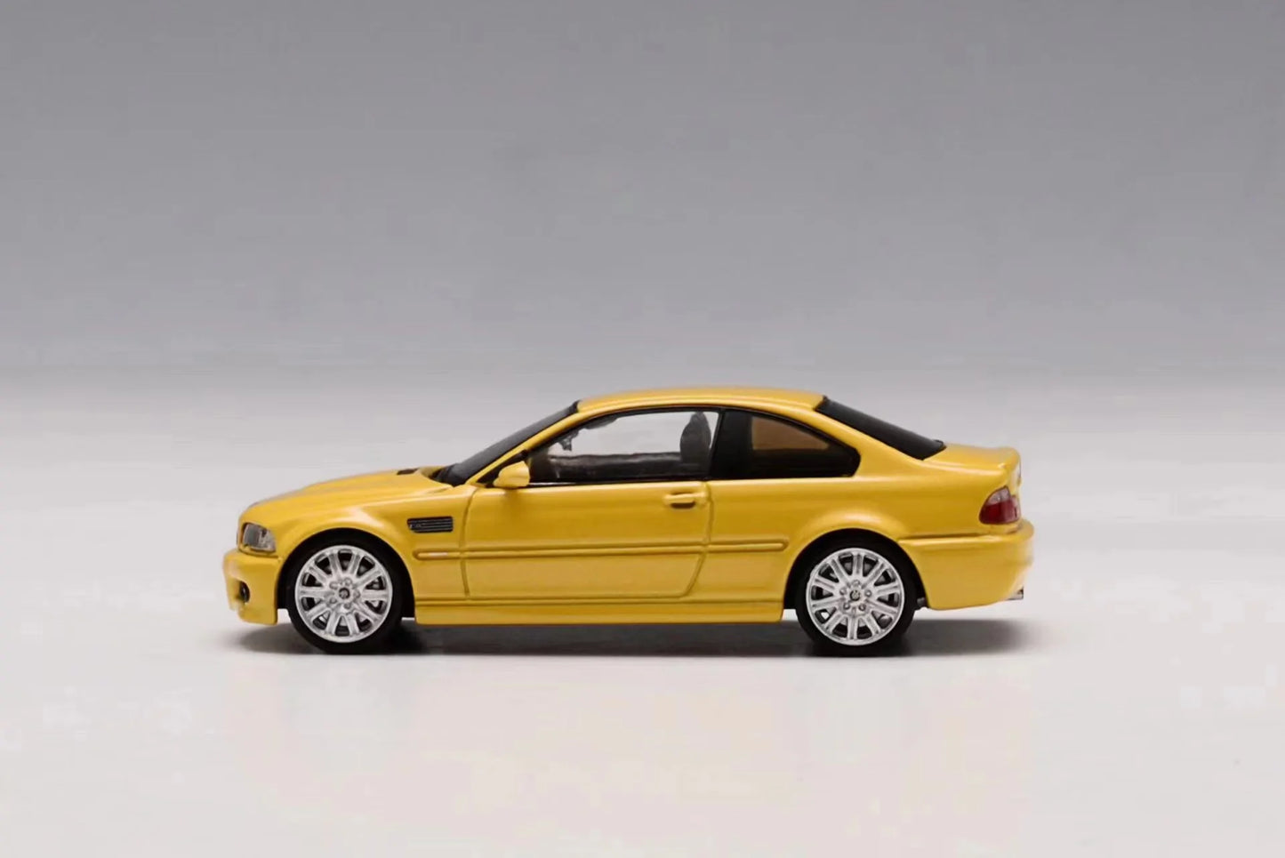 Stance Hunter x Street Weapon 1/64 BMW M3 (E46) Coupe in Dakar Yellow