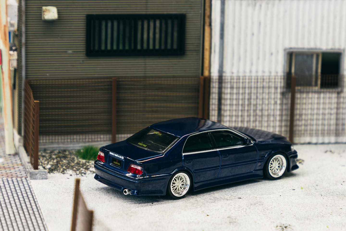 Tarmac Works 1/64 Vertex Toyota Chaser JZX100 in Blue