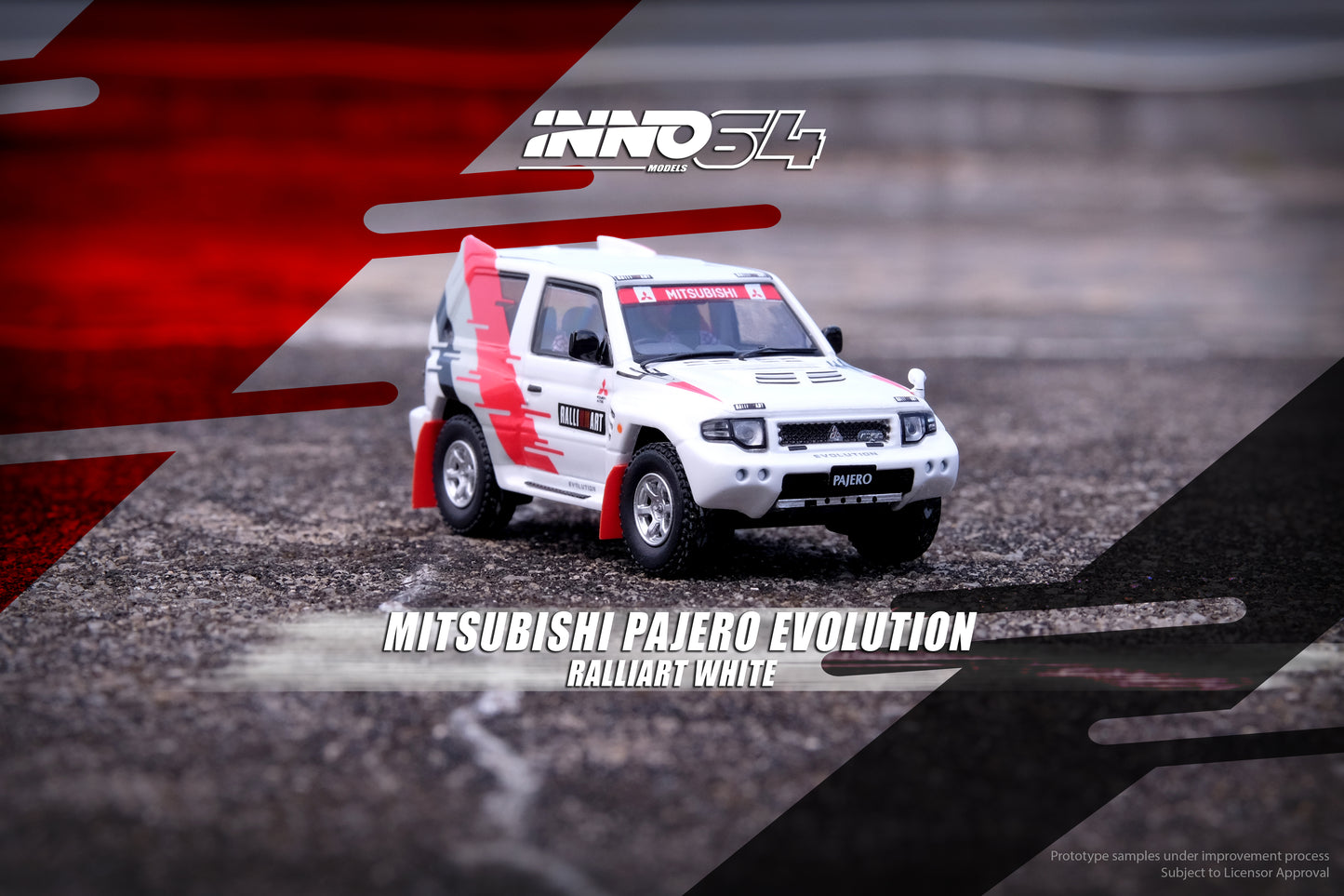 Inno64 Mitsubishi Pajero Evolution "Ralliart" in White