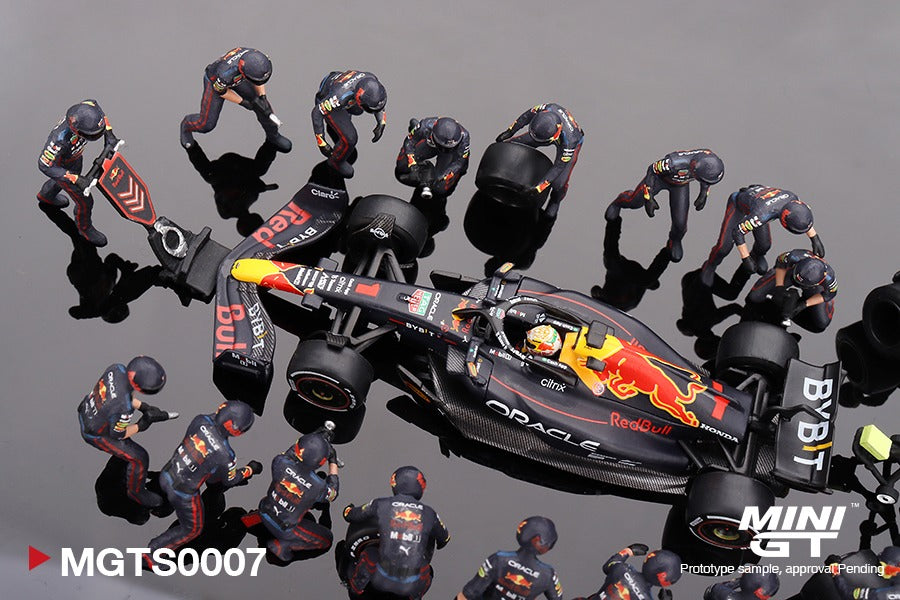 Mini GT 1/64 Oracle Red Bull Racing RB18 #1 Max Verstappen 2022 Abu Dhabi GP Pit Crew Set