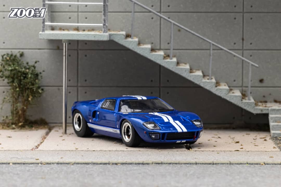 Zoom 1/64 Ford GT40 Mk1