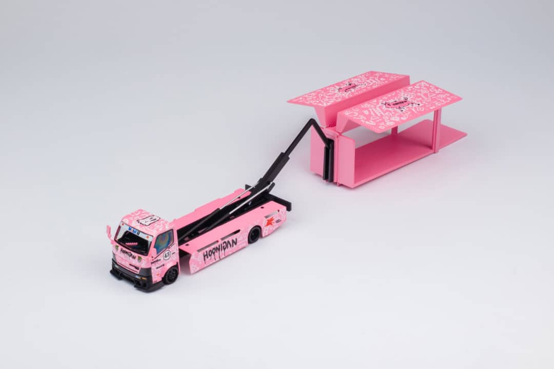 Micro Turbo 1/64 Custom Gull Wing Truck in "Hoonipigasus Pink"