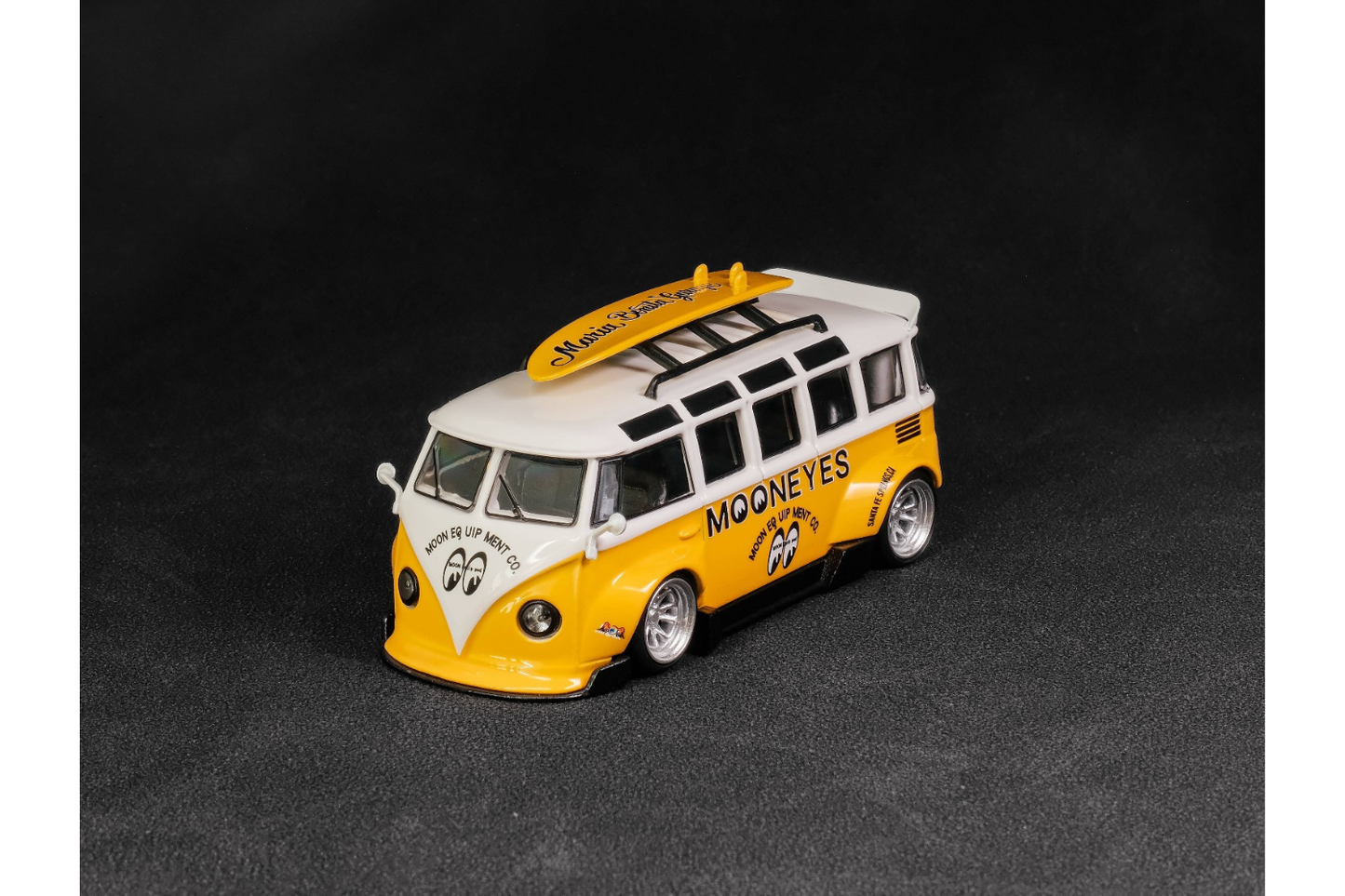 LF Model 1/64 RWB Volkswagen T1 Kombi in Mooneyes Livery