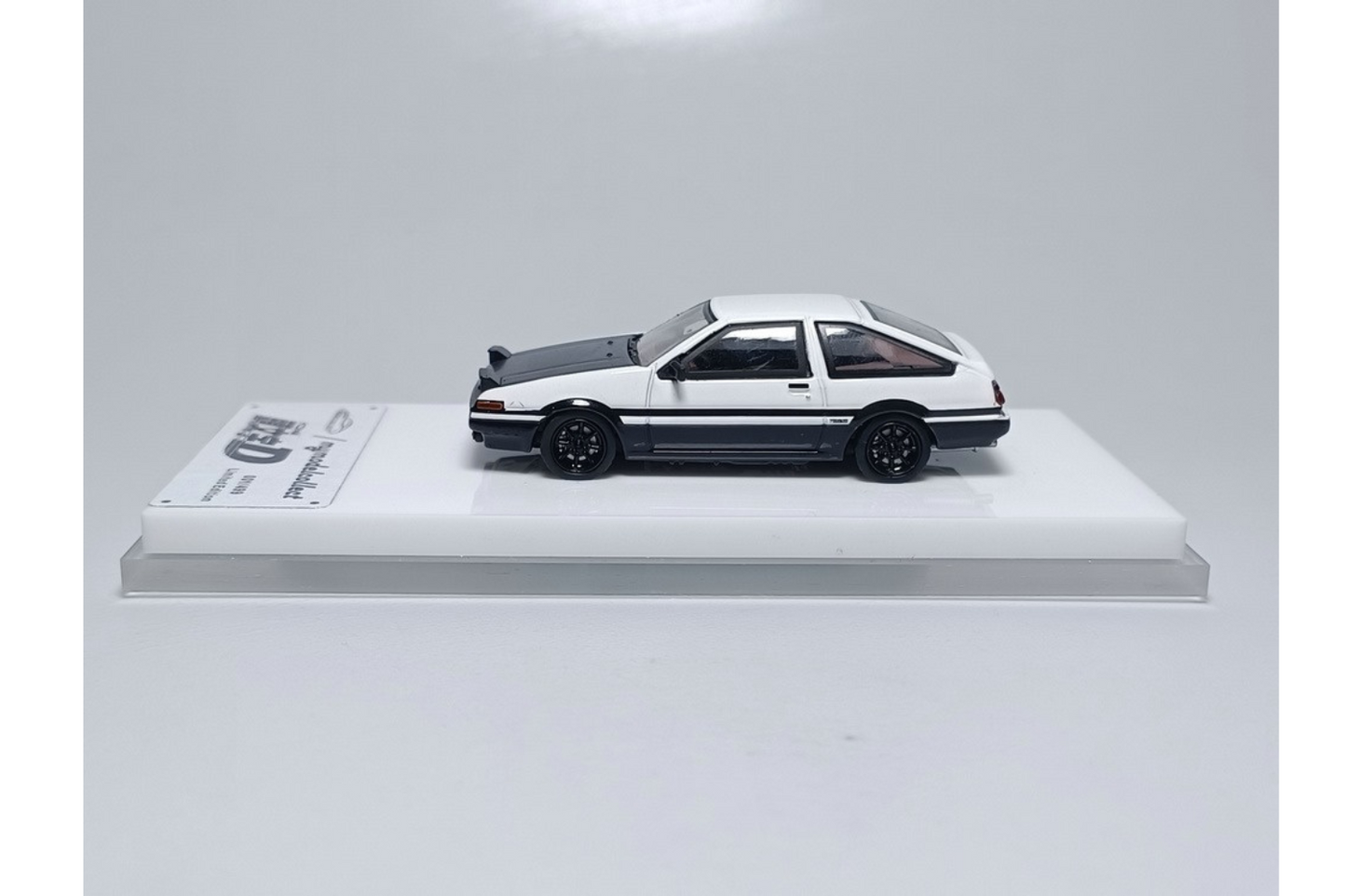 MC 1/64 Initial D  Toyota Sprinter Trueno (AE86)