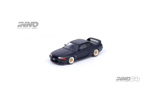 Inno64 Nissan Skyline GT-R (R32) "The Diecast Company Special Edition" in Matte Black