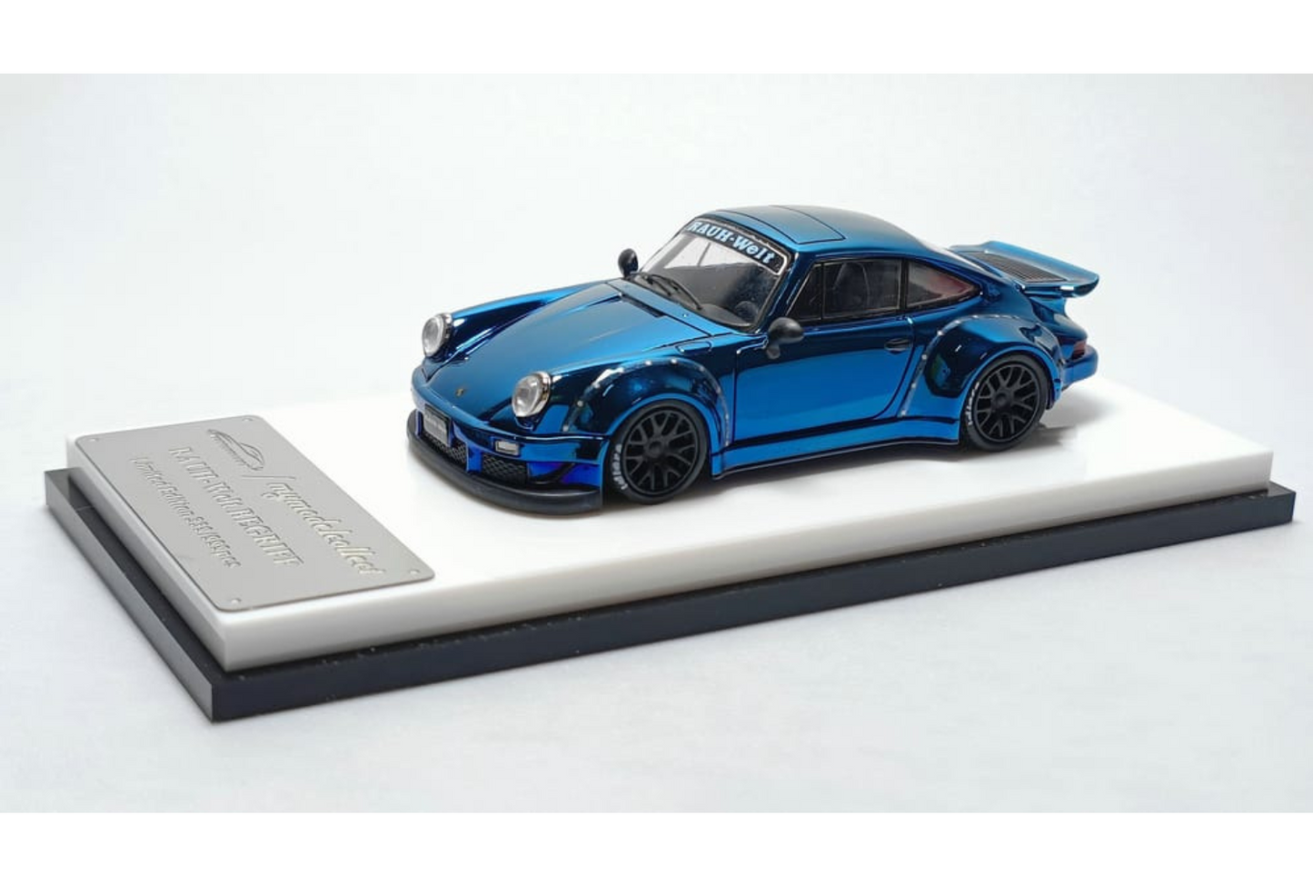 MC 1/64 Porsche 911 RWB 930 Whaletail in Chrome Blue