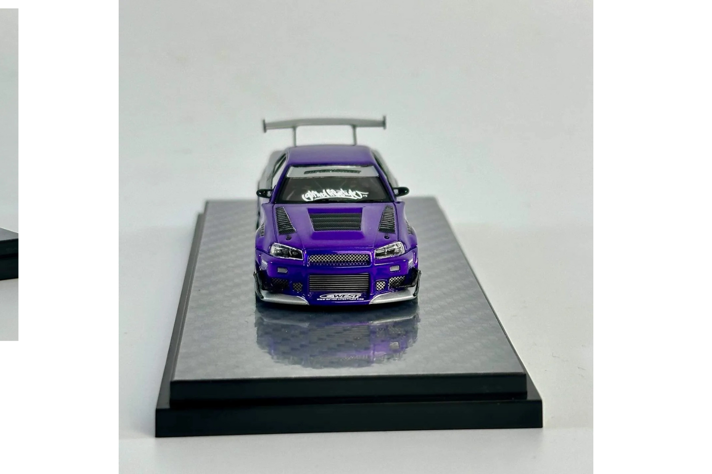 Error 404 Model x Lot57 1/64 Ryohe's Nissan Skyline GT-R (R34 Error 404 Model x Lot57 1/64 Ryohe's Nissan Skyline GT-R (R34