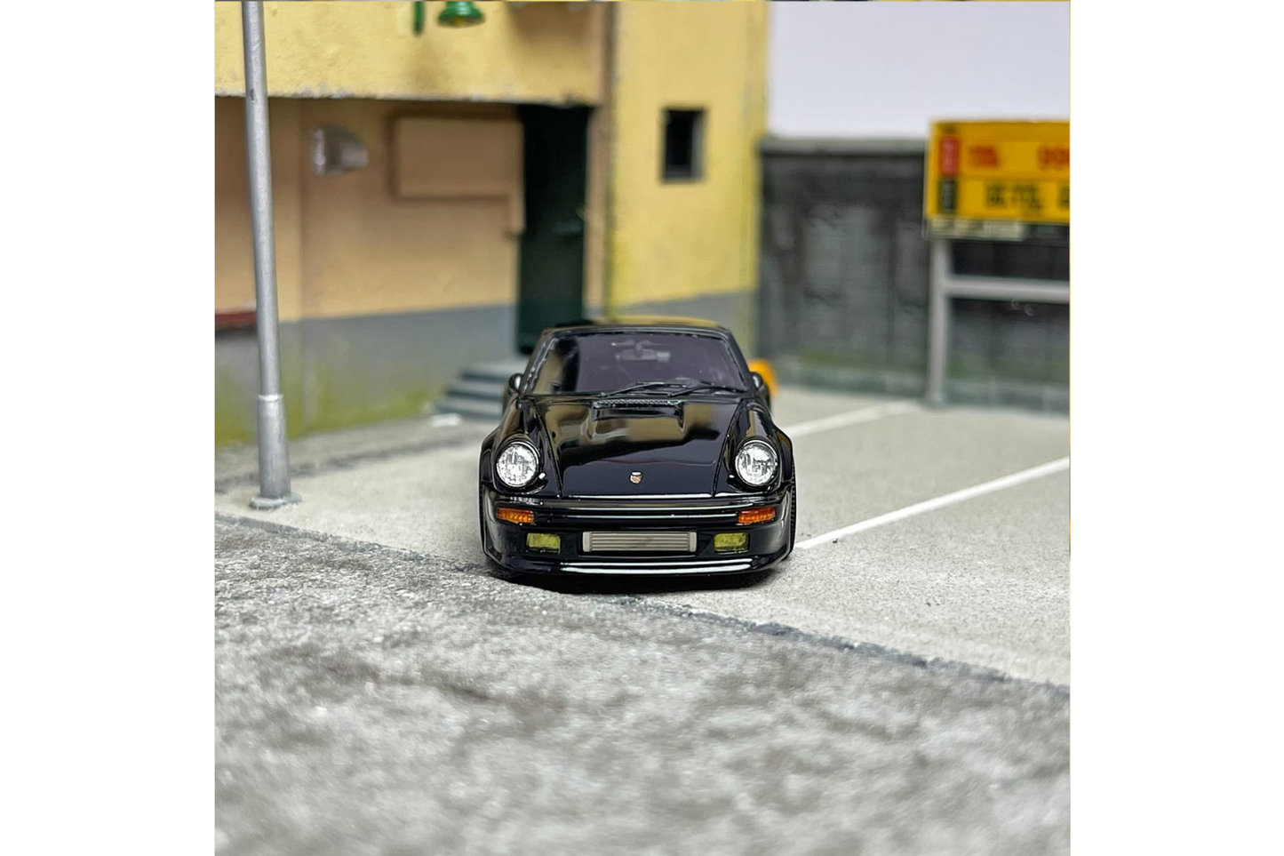 Cars Lounge 1/64 Porsche 911 (930) Blackbird Wangan Midnight Anime Edition