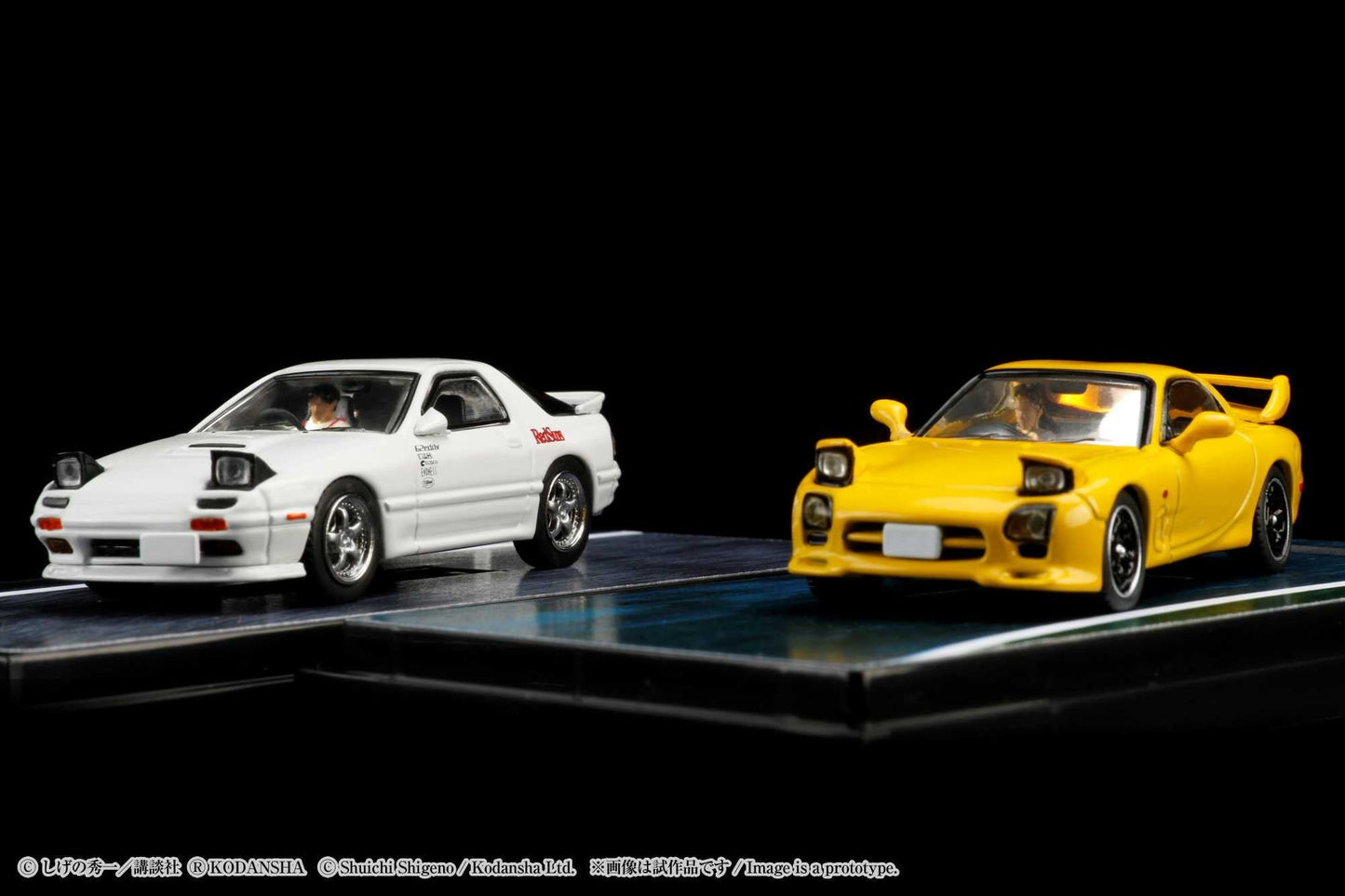 Hobby Japan 1/64 Mazda RX-7 (FC3S) RedSuns / Ryosuke Takahashi (Diorama Set)