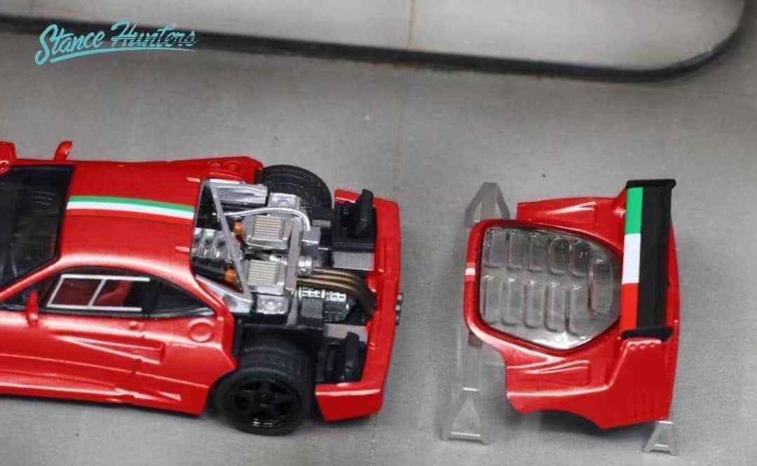 Stance Hunters 1/64 Ferrari F40LM in Red with Italian Stripe