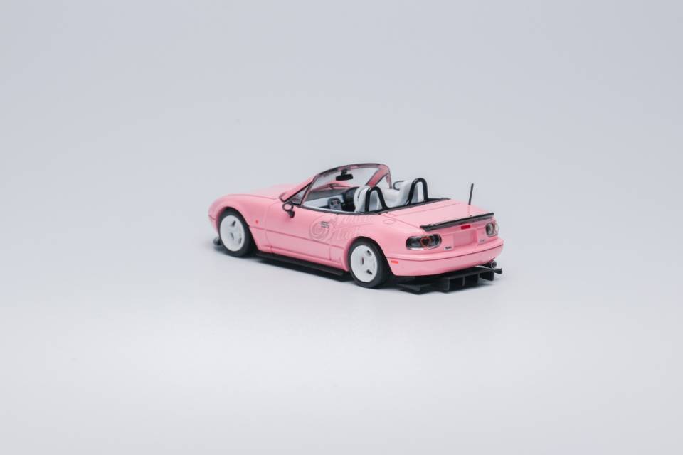 Micro Turbo 1/64 Mazda Eunos Roadster NA Customized in Pink