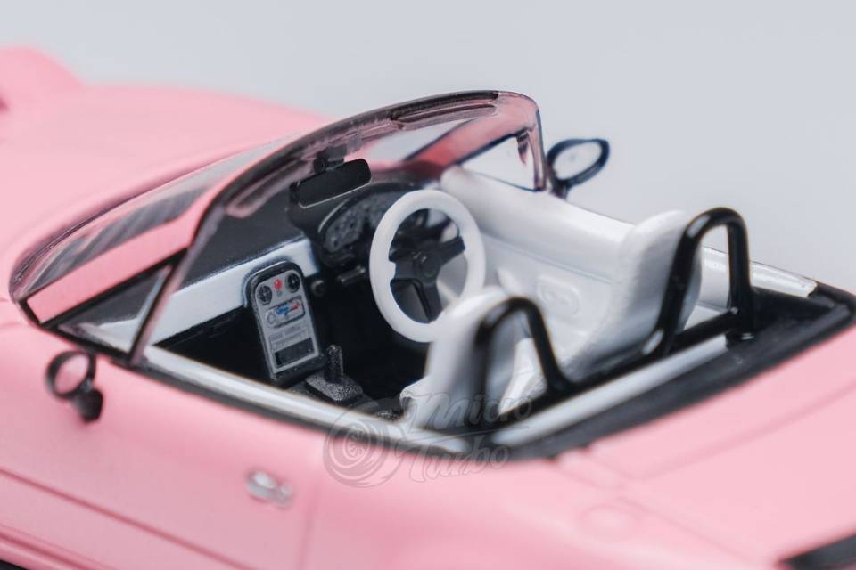 Micro Turbo 1/64 Mazda Eunos Roadster NA Customized in Pink