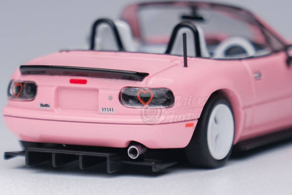 Micro Turbo 1/64 Mazda Eunos Roadster NA Customized in Pink